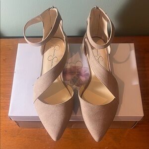 Jessica Simpson Tan Flats